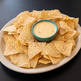 Chips & Queso